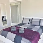 Atico Dio Vista Tipo Duplex Con Terraza Soleada Apartment *