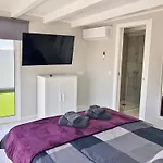 Atico Dio Vista Tipo Duplex Con Terraza Soleada