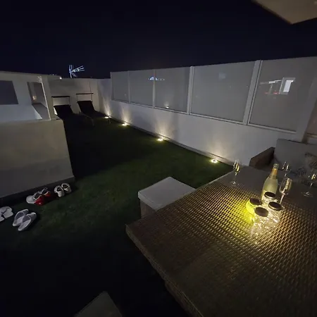 Atico Dio Vista Tipo Duplex Con Terraza Soleada شقة Alcalá la Real