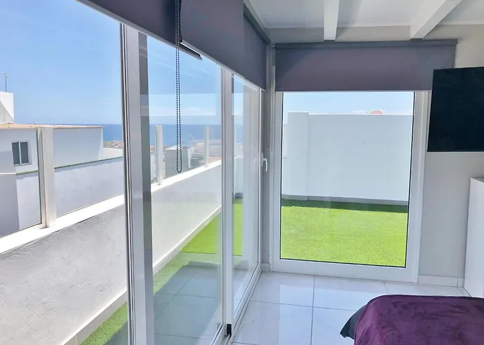 ático Dio Vista Tipo Con Terraza Soleada *