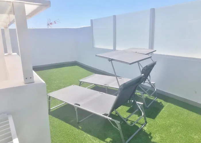 Апартаменты Atico Dio Vista Tipo Duplex Con Terraza Soleada