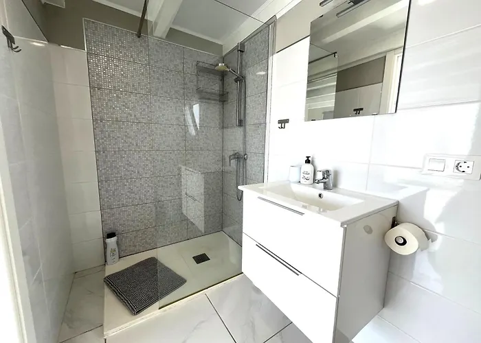 Atico Dio Vista Tipo Duplex Con Terraza Soleada