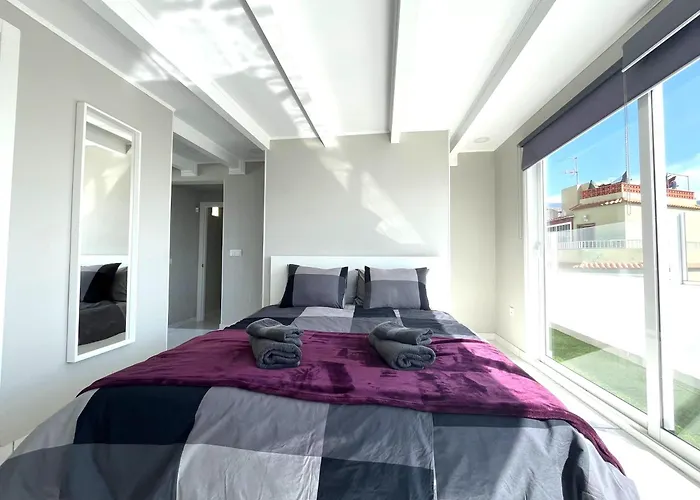 Atico Dio Vista Tipo Duplex Con Terraza Soleada *