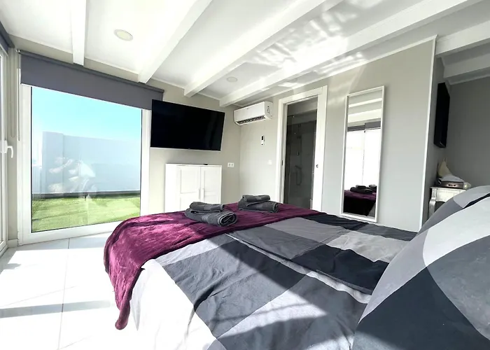 Atico Dio Vista Tipo Duplex Con Terraza Soleada